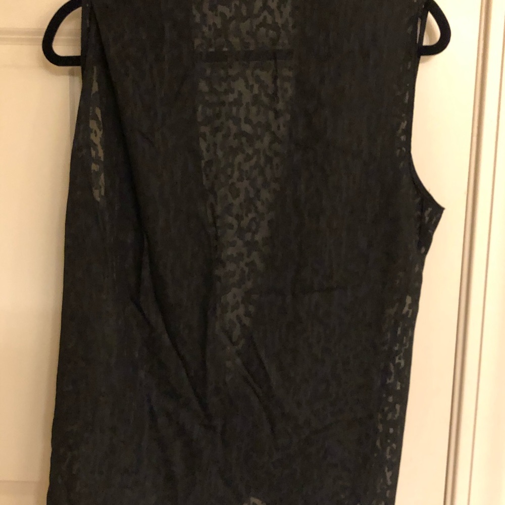 Blouse - Picture 2 of 3